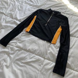 Long-sleeve racing crop